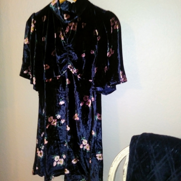 NWT- Free People velvet mini-6 - Picture 3 of 7